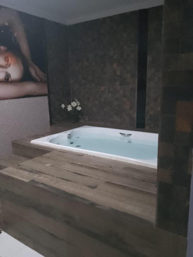 Hotel L Motel 1001 Noites - Setor O Brazíliaváros Kültér fotó